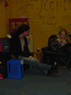Ollie und Sanne (The Hug)